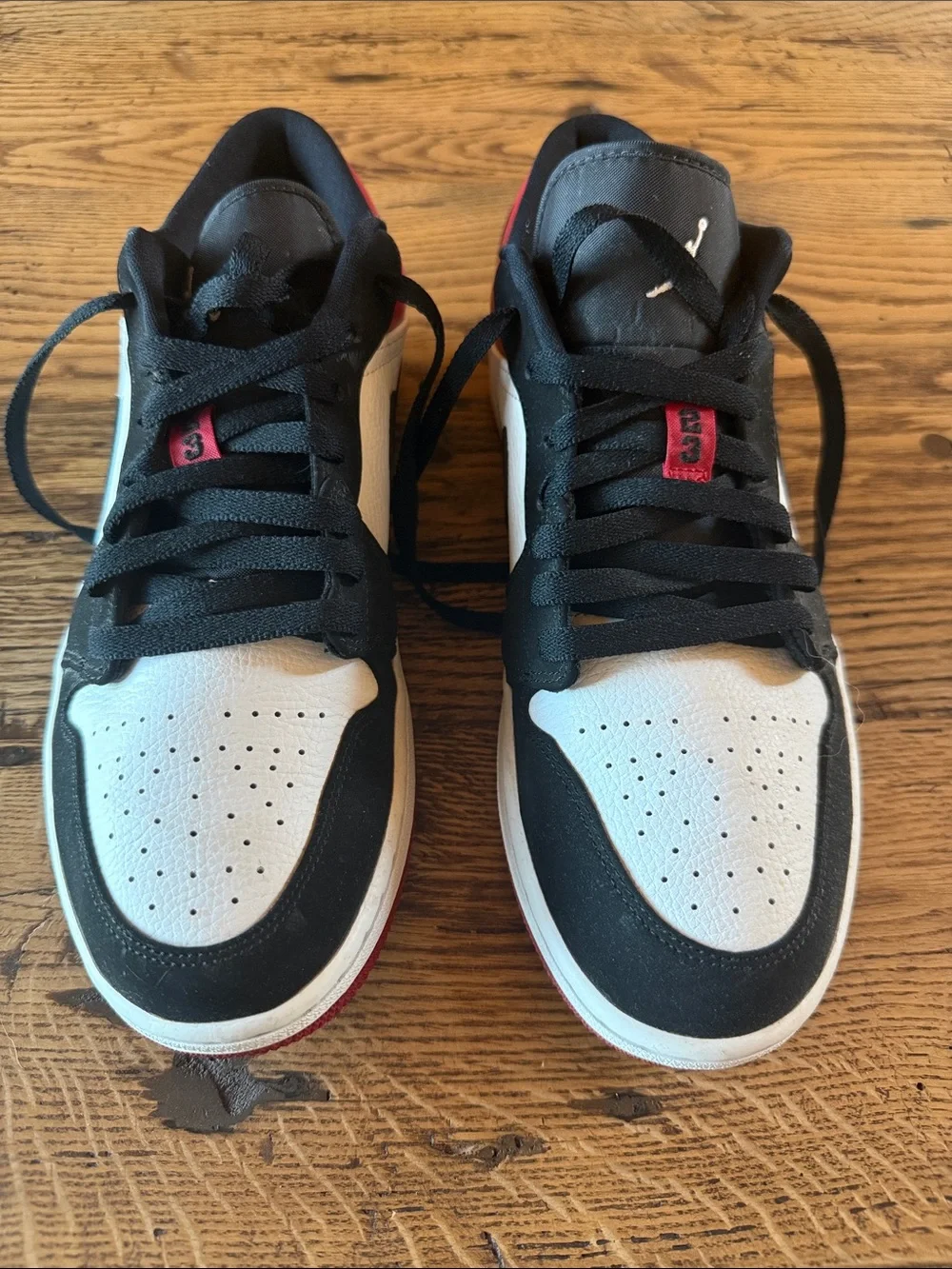 Jordan Low Top Sneakers in Black, White & Red
